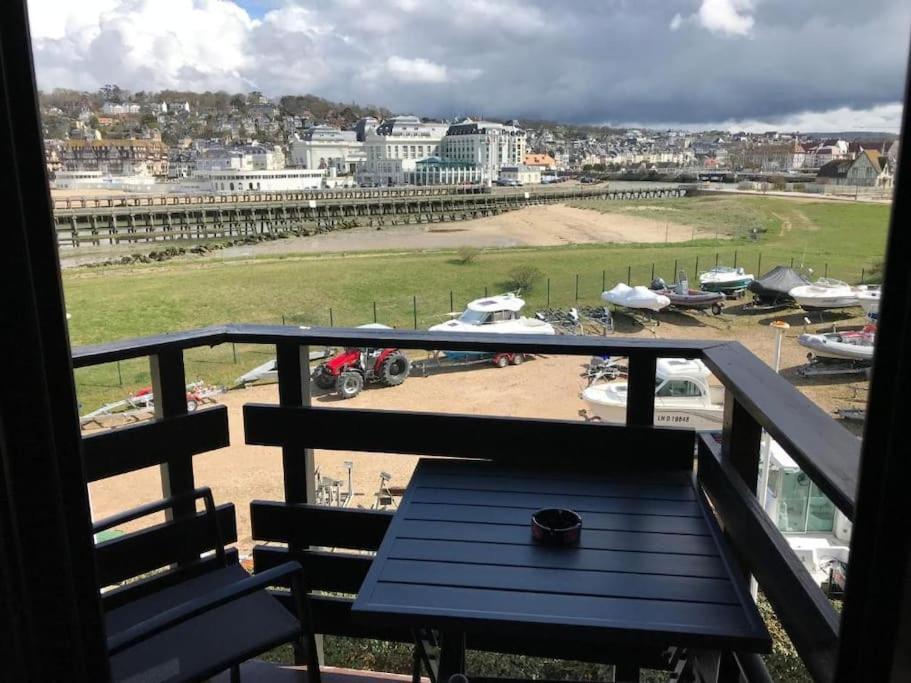 Le Cocooning-Studio Deauville Marina Avec Terrasse Vue Mer Et Plage Exteriör bild